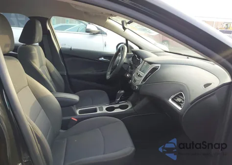 2018 Chevrolet Cruze Ls Auto z USA, uszkodzony, nr VIN 1G1BC5SM9J7235138